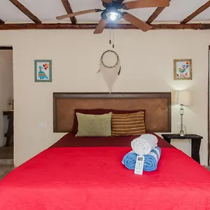2* Maison d'hôtes Primitive Selfcheck-in Adults Only